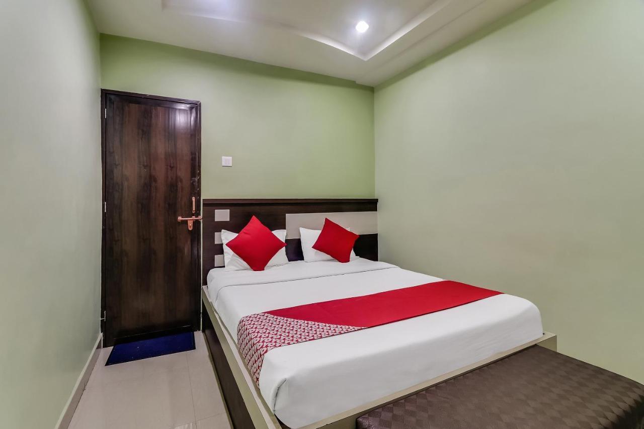 Super Hotel O Royal Raj Nandgaon Esterno foto