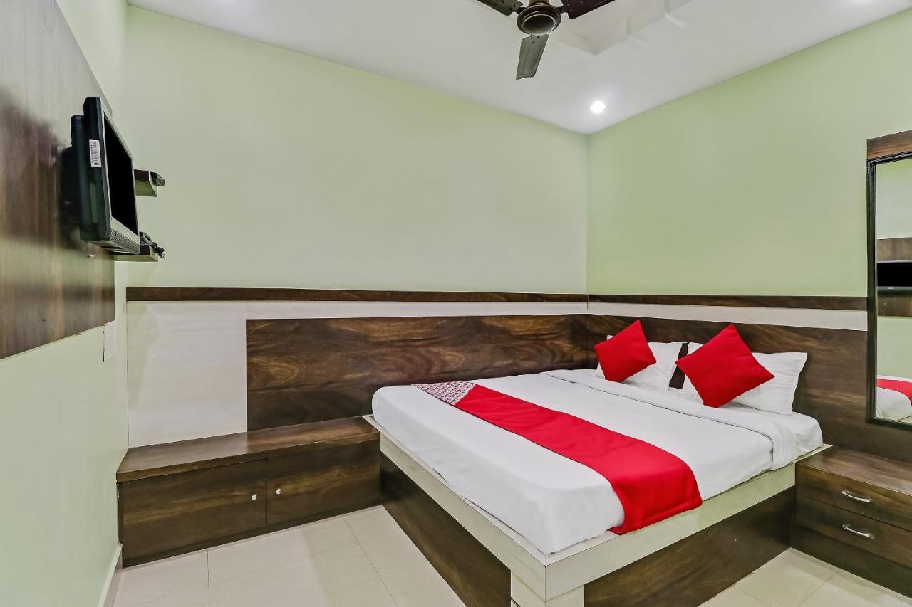 Super Hotel O Royal Raj Nandgaon Esterno foto
