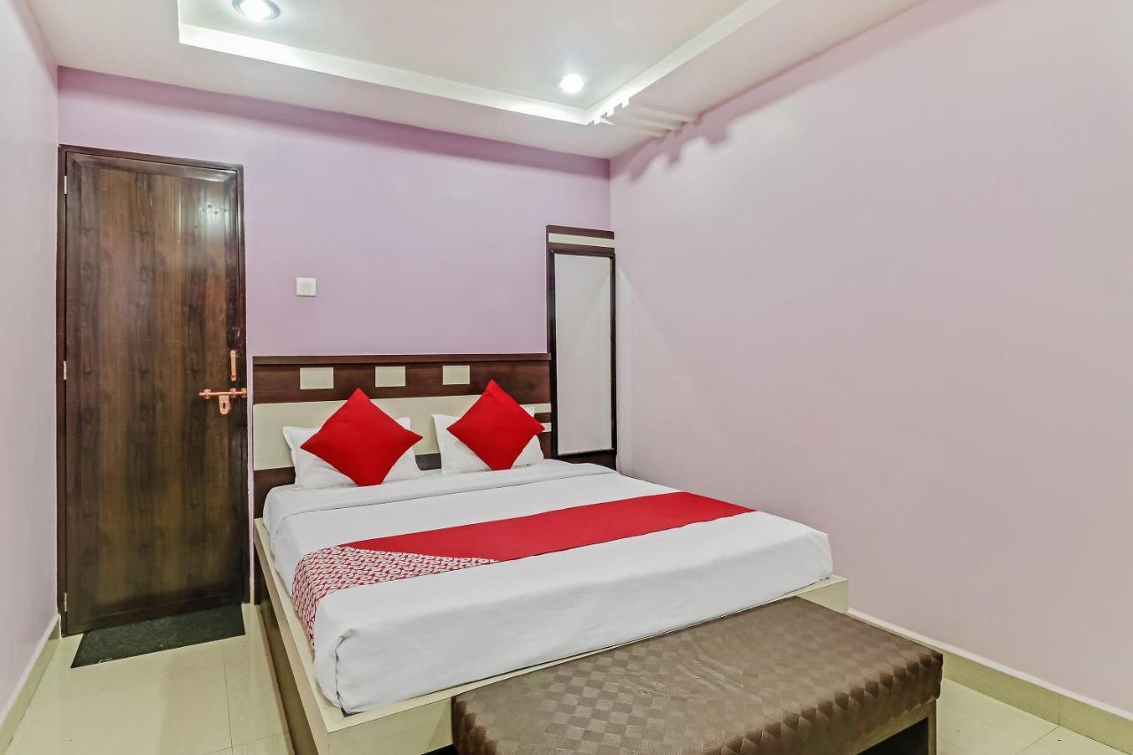 Super Hotel O Royal Raj Nandgaon Esterno foto