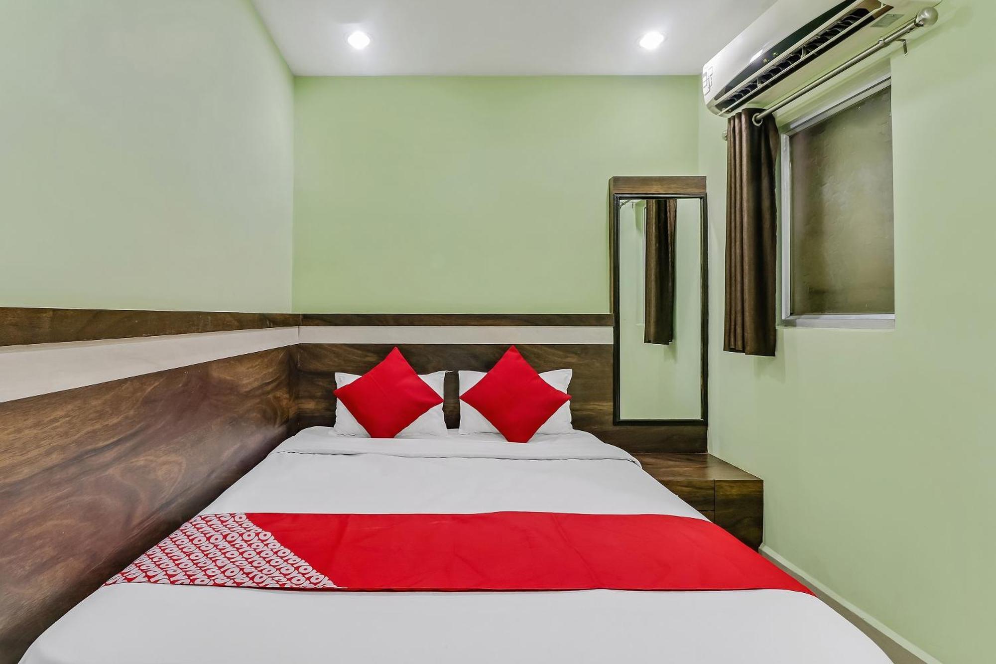 Super Hotel O Royal Raj Nandgaon Esterno foto
